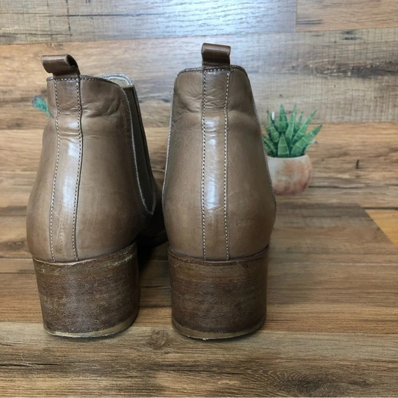 Satore taupe Chelsea ankle boots Italian leather - Picture 4 of 10